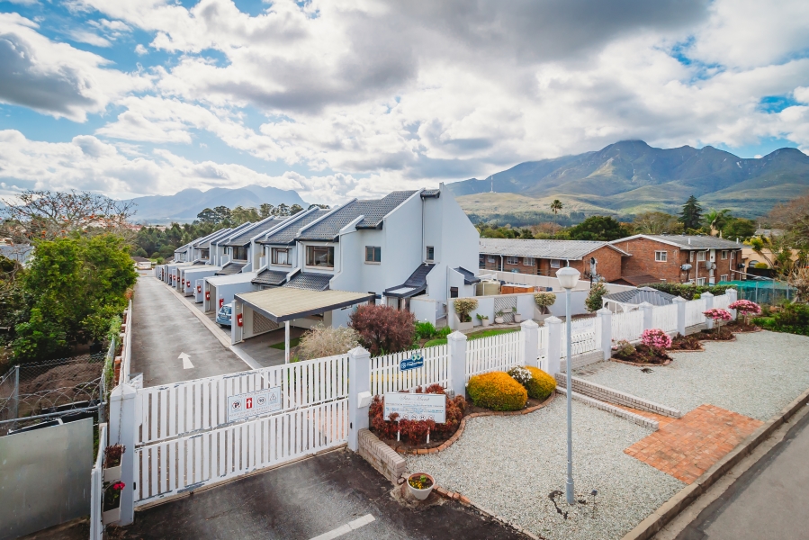 2 Bedroom Property for Sale in Dormehls Drift Western Cape